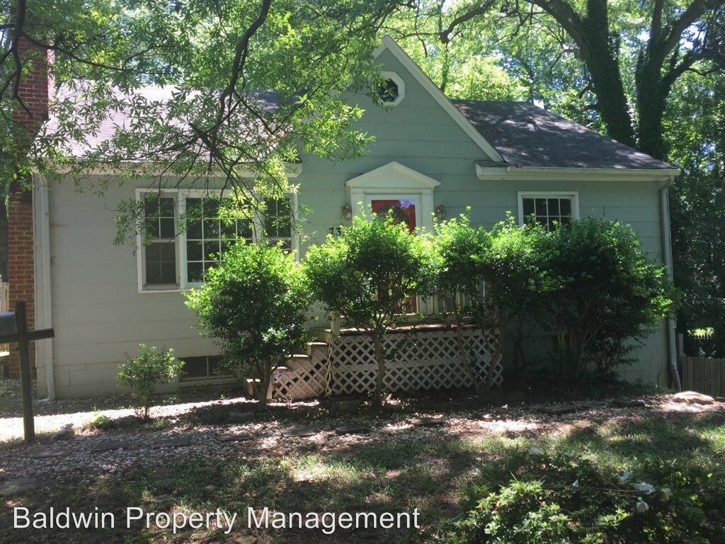 Foto principal - 3 br, 2 bath House - 733 Magnolia