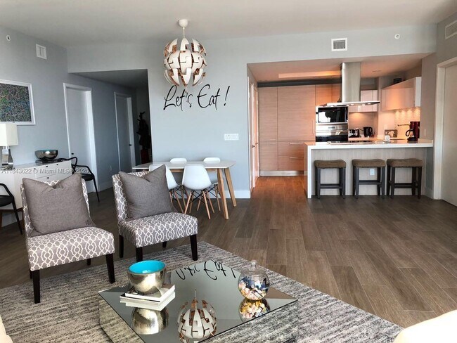 Foto del edificio - 17111 Biscayne Blvd