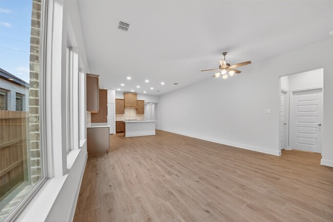 Foto del edificio - 27210 Butterfly Mint Ln