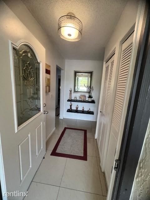 Building Photo - 6854 Tiburon Dr