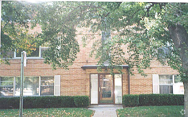 Building Photo - 3541 Grantley Rd