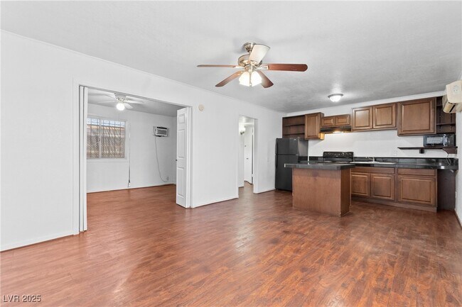 Foto del edificio - 2529 N Webster St