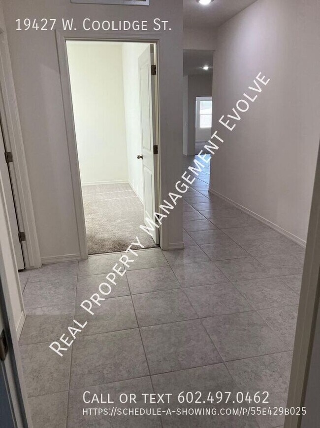 Foto del edificio - 19427 W Coolidge St