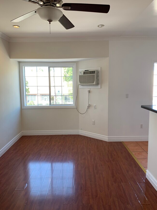 Building Photo - 1102 Elden Ave