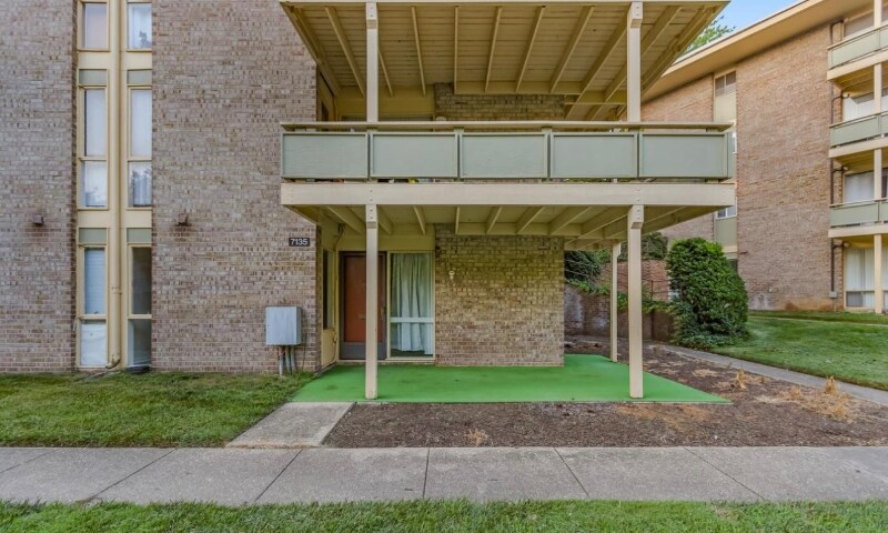 Foto principal - 7135 Donnell Pl