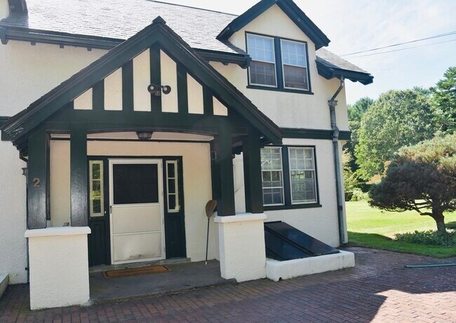 Foto del edificio - 2 N Great Hill Dr