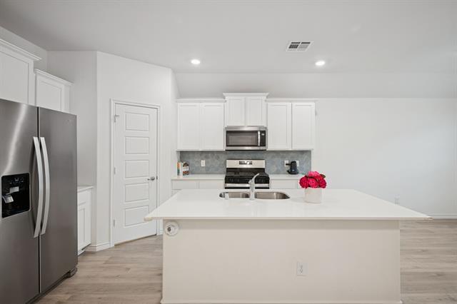 Building Photo - 907 Marigold St