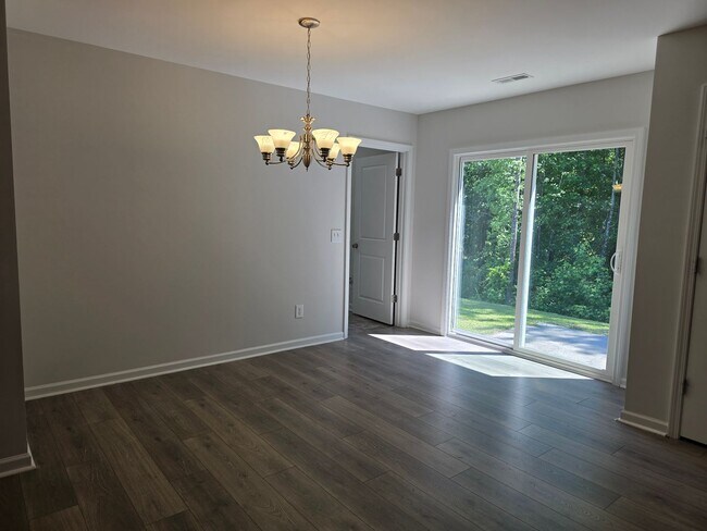 Foto del edificio - New Listing