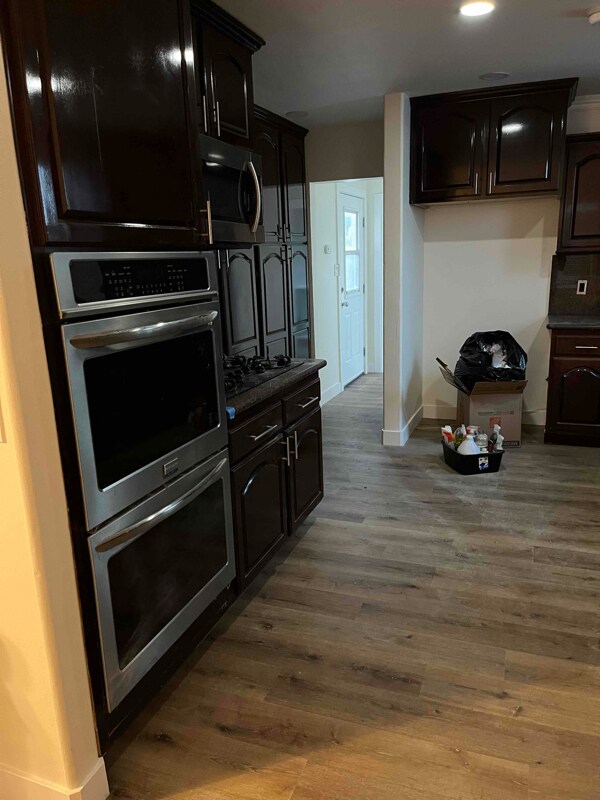 Foto del edificio - 655 Dahl Ave