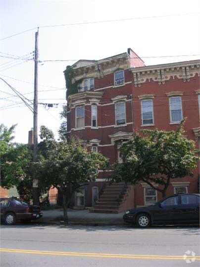 Building Photo - 288 Washington Ave