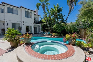 Building Photo - 4544 Tobias Ave