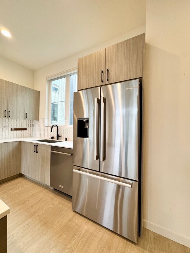 Foto del edificio - Ballard Townhome