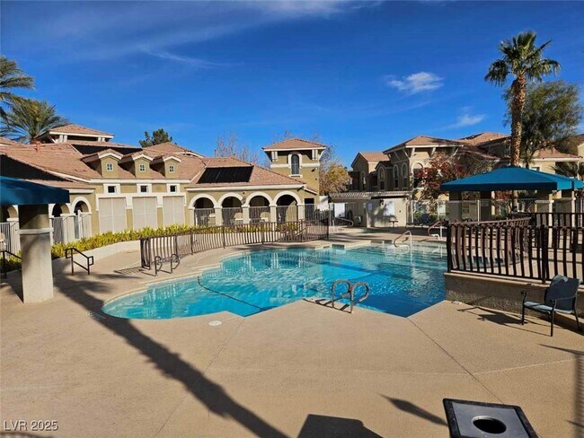 Foto del edificio - 9975 Peace Way