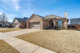 Building Photo - 4244 Summersweet Ln