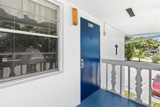 Foto del edificio - 431 Markham S