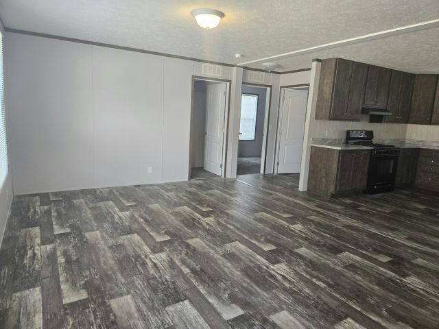 Building Photo - 306 Oriole Ln
