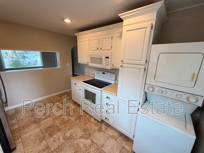 Foto del edificio - 102 S Kendall St