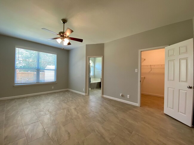 Building Photo - 3 Bedroom/2 Bath Arbor At Sonoma Ranch Sub...