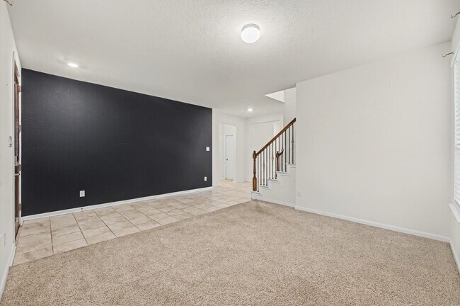 Building Photo - 14201 Spring Birch Ln