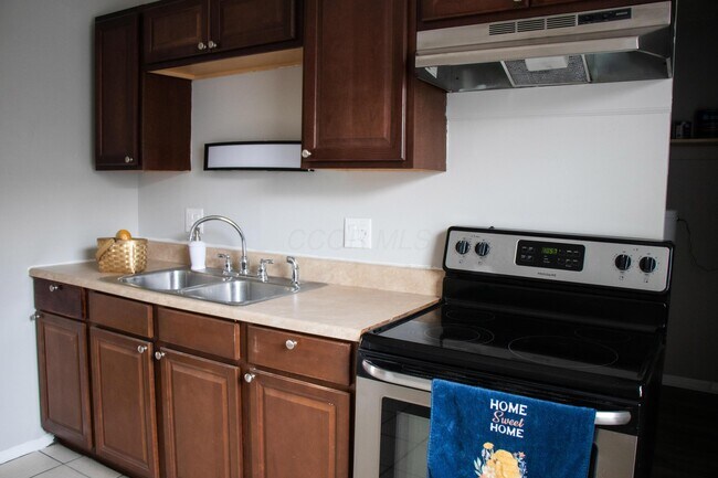 Foto del edificio - 2885 Atwood Terrace