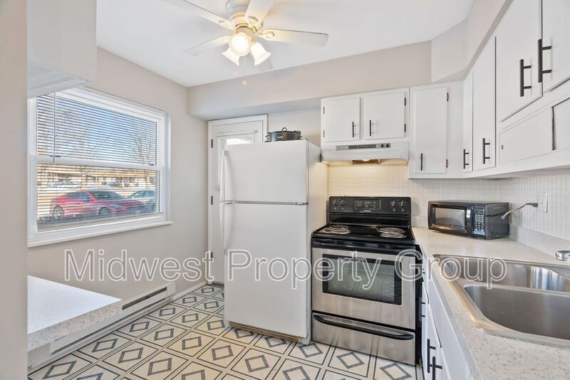 Foto principal - 8776 Sieloff Dr