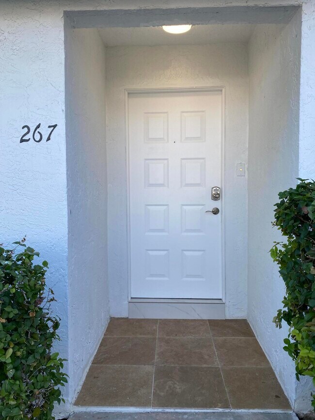 Building Photo - 267 NW 36th Ave