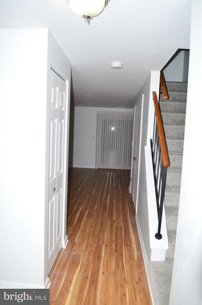 Foto del edificio - 1304 Stockett Square