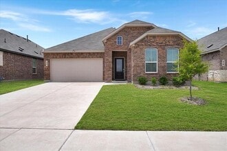 Building Photo - 920 Sugarberry St