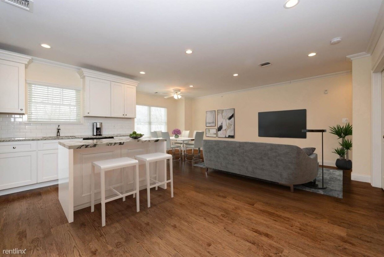 Foto principal - 20823 Norwalk Blvd