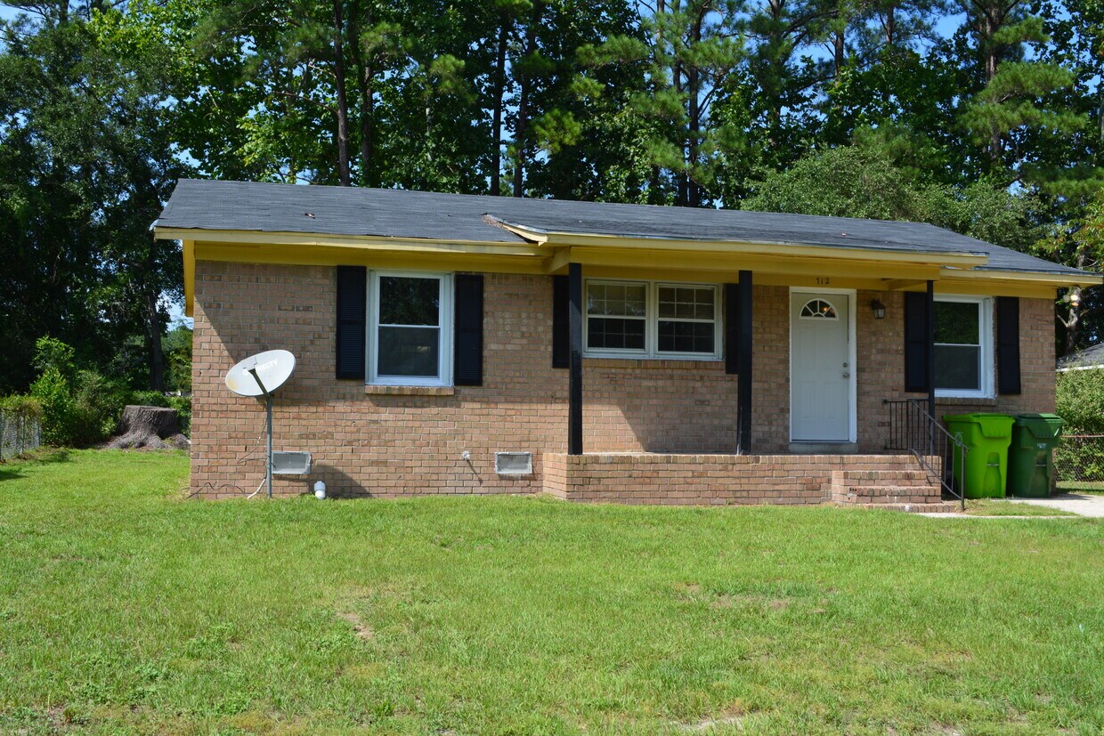Primary Photo - 712 Farrowood Dr