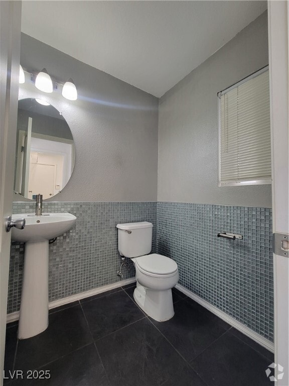 Building Photo - 2094 Silver Breeze Ave