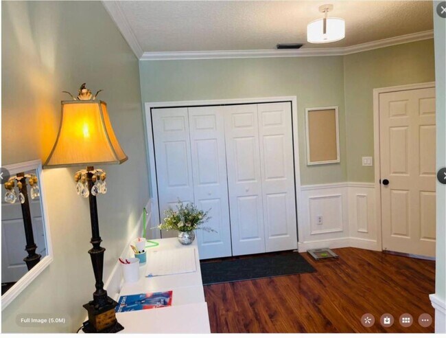 Foto del edificio - 118 Riverwalk Cir