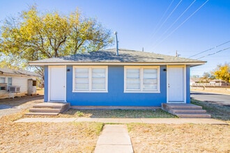 Building Photo - 302 Avenue U
