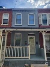 Building Photo - 732 Marietta Ave