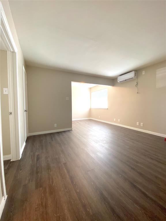 Foto del edificio - 2701 Hemphill St