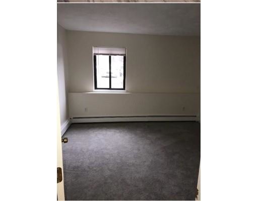 Foto del edificio - 19 Davis Rd