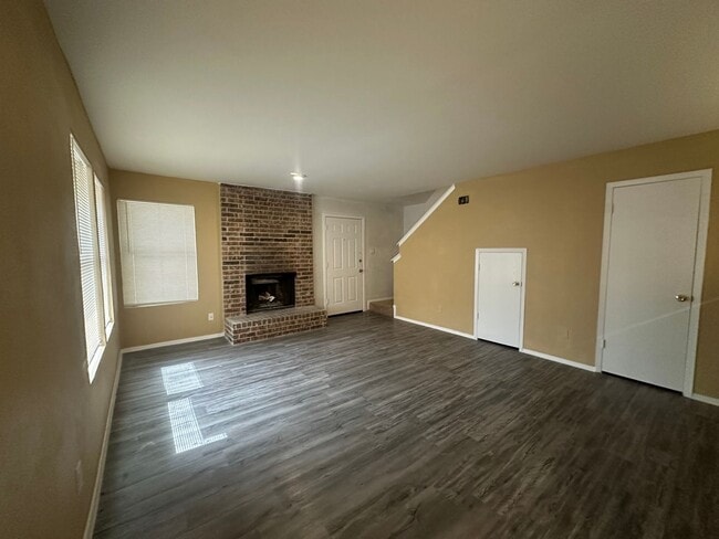 Building Photo - NEW IN MANAGEMENT - AVAILABLE NOW