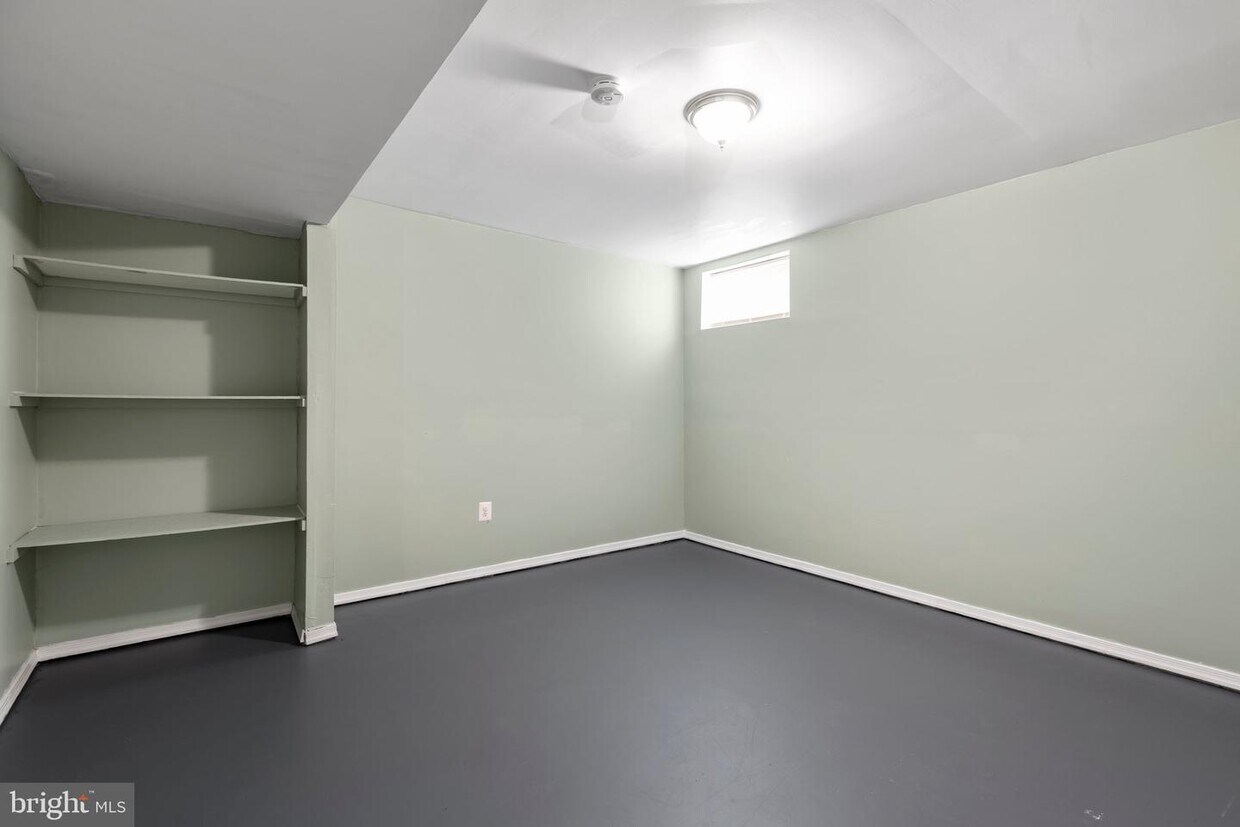 35 Morningmist Dr, Fredericksburg, VA 22406 House Rental in