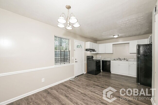 Foto del edificio - 3489 Creekview Pl