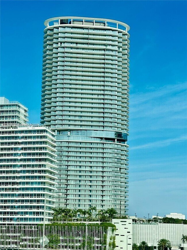 Building Photo - 500 Alton Rd