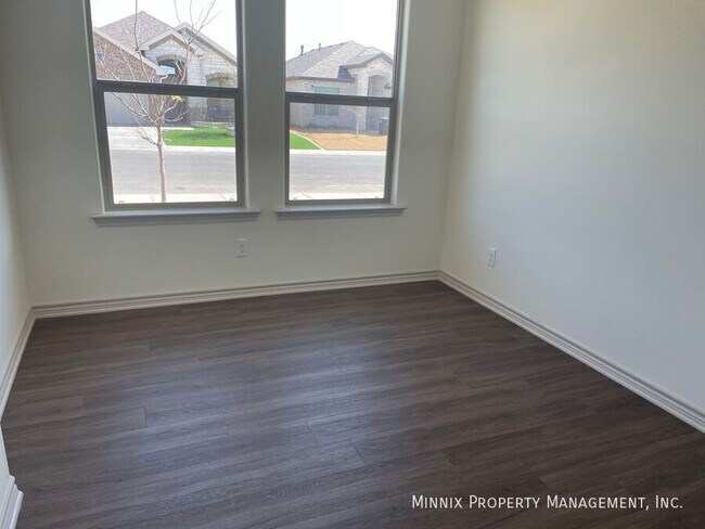 Foto del edificio - 6009 Kauffman Dr