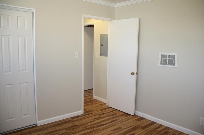 Foto del edificio - 876 Beech St