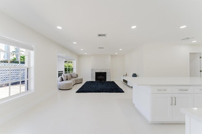 Foto del edificio - 3199 NE 6th Dr