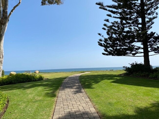 Building Photo - Montecito Shores 2 bdrm 2 bath