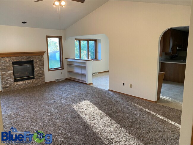 Foto del edificio - N1272 Thrush Dr