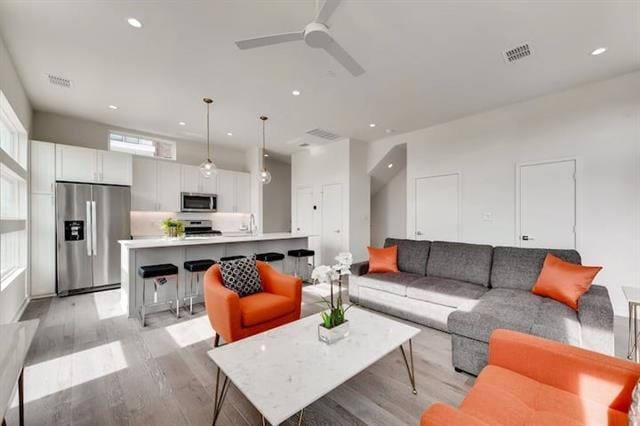 Primary Photo - 2528 N Fitzhugh Ave