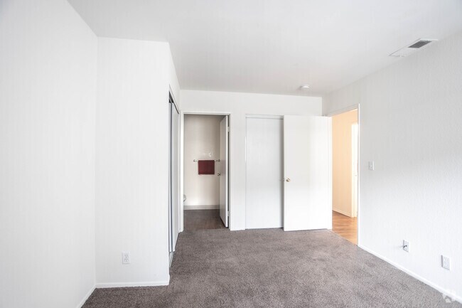 2HAB, 2BA - 900 ft² - Windward Isle