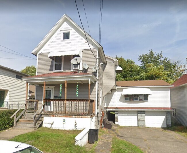 Building Photo - 928 Clearview St