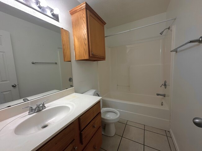 Building Photo - 4 Pinto Cir