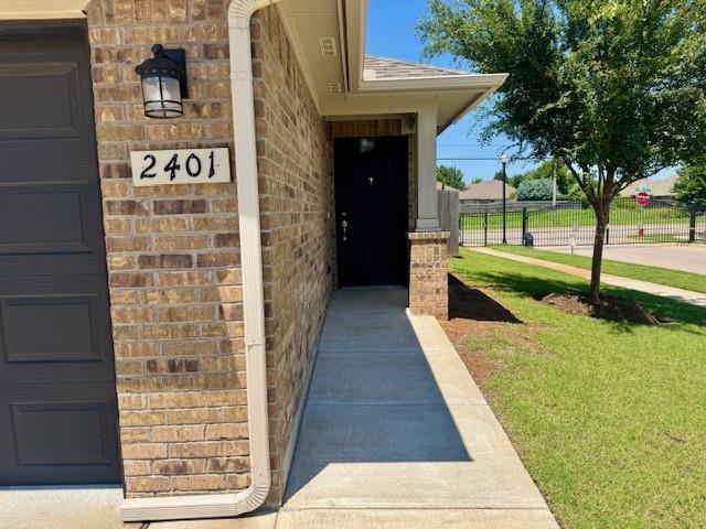 Building Photo - 2401 Northcreek Ln
